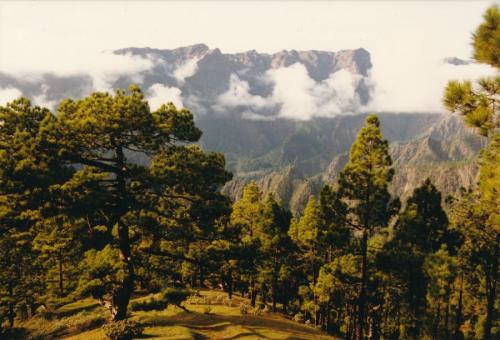 1987 Kanarische-Inseln Caldera-de-Taburiente 1