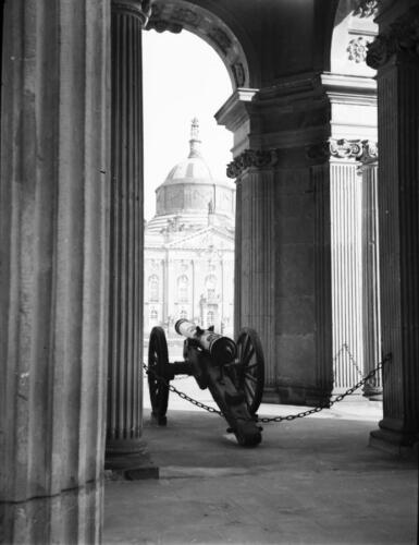 Potsdam-Neues-Palais Kolonnade 2